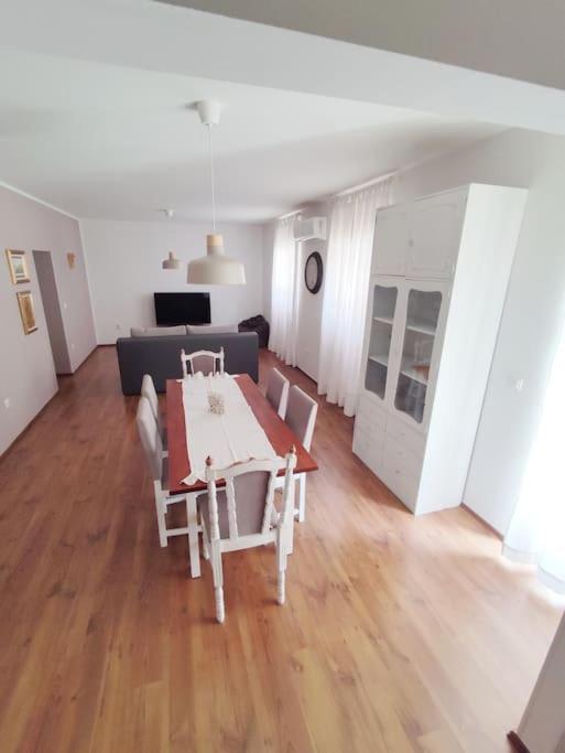 Family Heritage Apartment สปลิท ภายนอก รูปภาพ